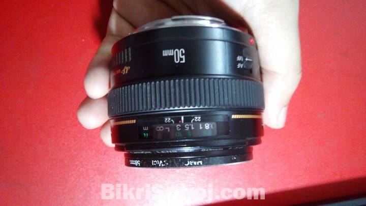 Canon lens EF 50 mm 1.4